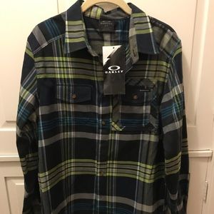 Oakley Altitude flannel - Men’s Small